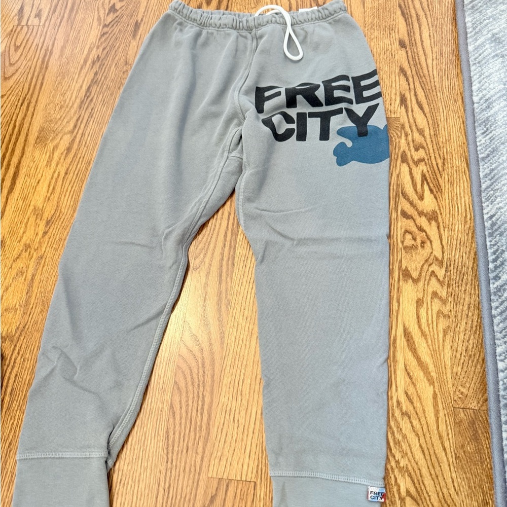 Free City Sweatpants
